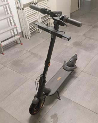 Monopattino elettrico Ninebot g30 max