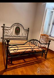 Letto matrimoniale in ferro battuto