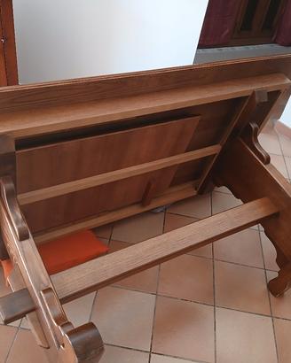 Tavolo in legno allungabile con 6 sedie