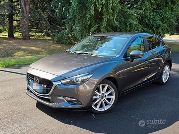 MAZDA 3 1.5 Skyactiv-D Exceed-FullLED-Pelle-BOSE
