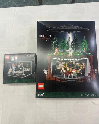 LEGO The X-Files 21369 + Scully Lab 40896