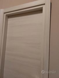 5 porte con cornice chiave e maniglie 