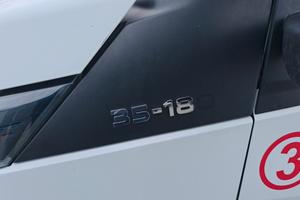 Iveco daily 35c18 cassone con centina e telone