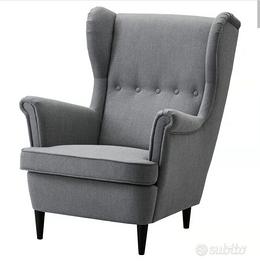 Poltrona grigia STRANDMON