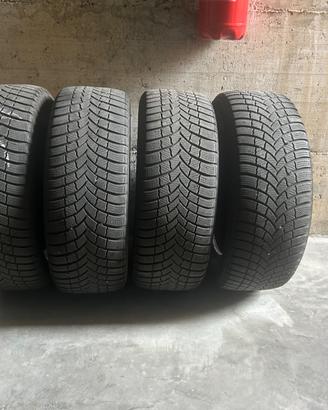 Pneumatici invernali Bridgestone