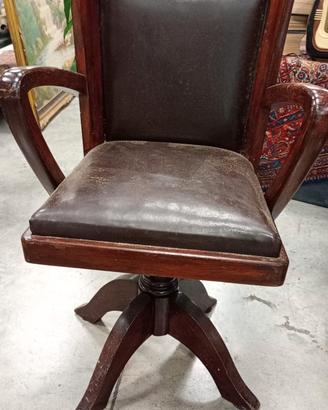Captain's chair antica poltrona girevole anni 20