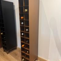 Portabottiglie in metallo, corten + rovere