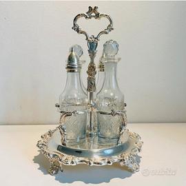 Menage in cristallo e Silver Plate