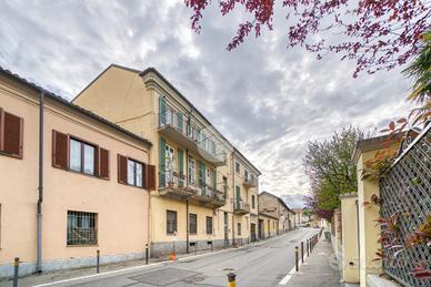 2 LOCALI A RIVOLI