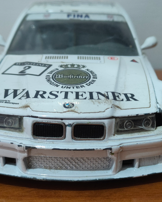 Bmw m3 1993 in scala 1.24 bburago
