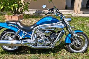 Hyosung Aquila GV 650
