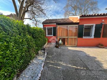 CASA INDIPENDENTE A CONA