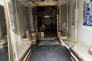 VIA APPIA NUOVA - LOCALE COMMERCIALE