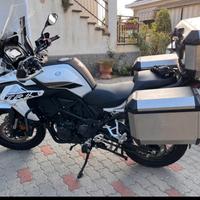 Valigie moto Givi Trekker Alaska + Staffe