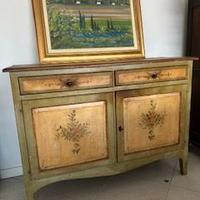 Credenza antica