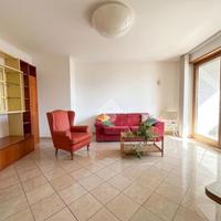 4 LOCALI A LA SPEZIA