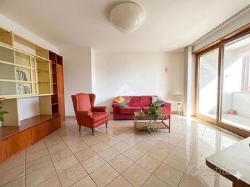 4 LOCALI A LA SPEZIA