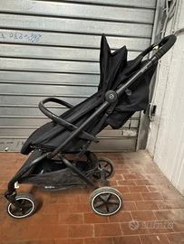 Passeggino CYBEX EEZY S2+ nero (fino a 4 anni)