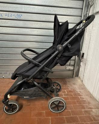 Passeggino CYBEX EEZY S2+ nero (fino a 4 anni)