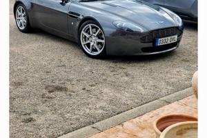 aston martin vantage v8 2005 manuale 