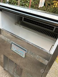 Fabbricatore di ghiaccio a cubetti quadri 80 kg
