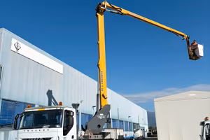 Piattaforma aerea PLE 38mt  Iveco trakker 4x4