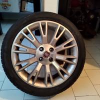 Cerchio in lega' e gomma 205 45 17