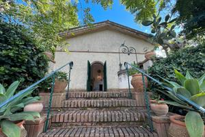 Villa singola con giardino - Santa Maria La Stella