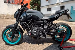 YAMAHA MT07 2023 A2