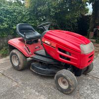 Trattorino tagliaerba MTD