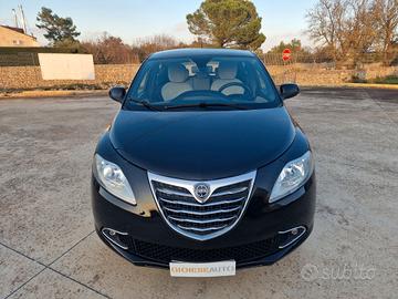 Lancia Ypsilon 1.2 69 CV 5 porte Platinum