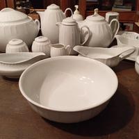 pezzi di ceramica teiera terrina porta zucchero 