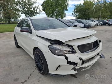 Mercedes-benz A 160 d auto - SINISTRATA