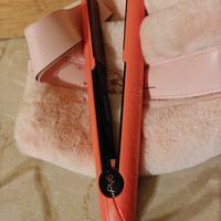 Piastra per capelli GHD rosa