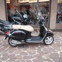 Vespa GTS 300