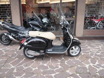 Vespa GTS 300
