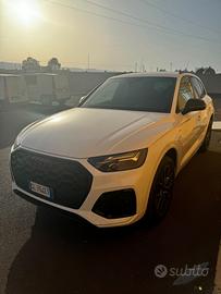Splendida Audi Q5  – Pronta all’Uso