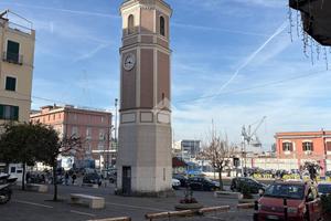 MONOLOCALE A CASTELLAMMARE DI STABIA