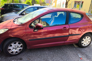Peugeot 207 1.4 benzina