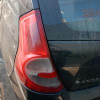 Fanale posteriore sx dacia Sandero 2009