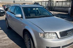 Audi A4 B8 2003 1.9 TDI 130cv PER RICAMBI