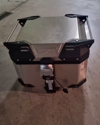 Bauletto GIVI Outback evo 48 L con piastra