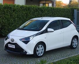 Toyota Aygo 1.0 VVT-i 72 CV 5p. x-business