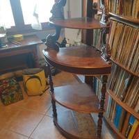 mibile angoluera hetarger in legno