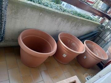 vasi plastica per giardino