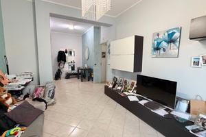 4 vani luminoso in residence con garage e p.auto