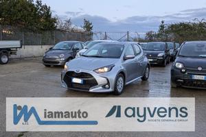TOYOTA Yaris HYBRID BUSINESS 1.5cc 92