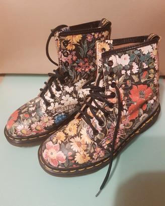 STIVALETTI Dr. MARTENS