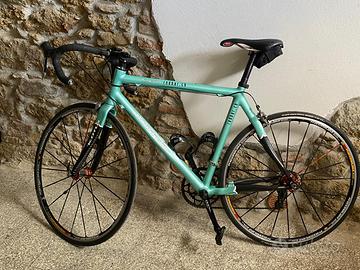 BICICLETTA DA CORSA KONA