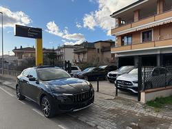 MASERATI Levante V6 Diesel 275 CV AWD Gransport